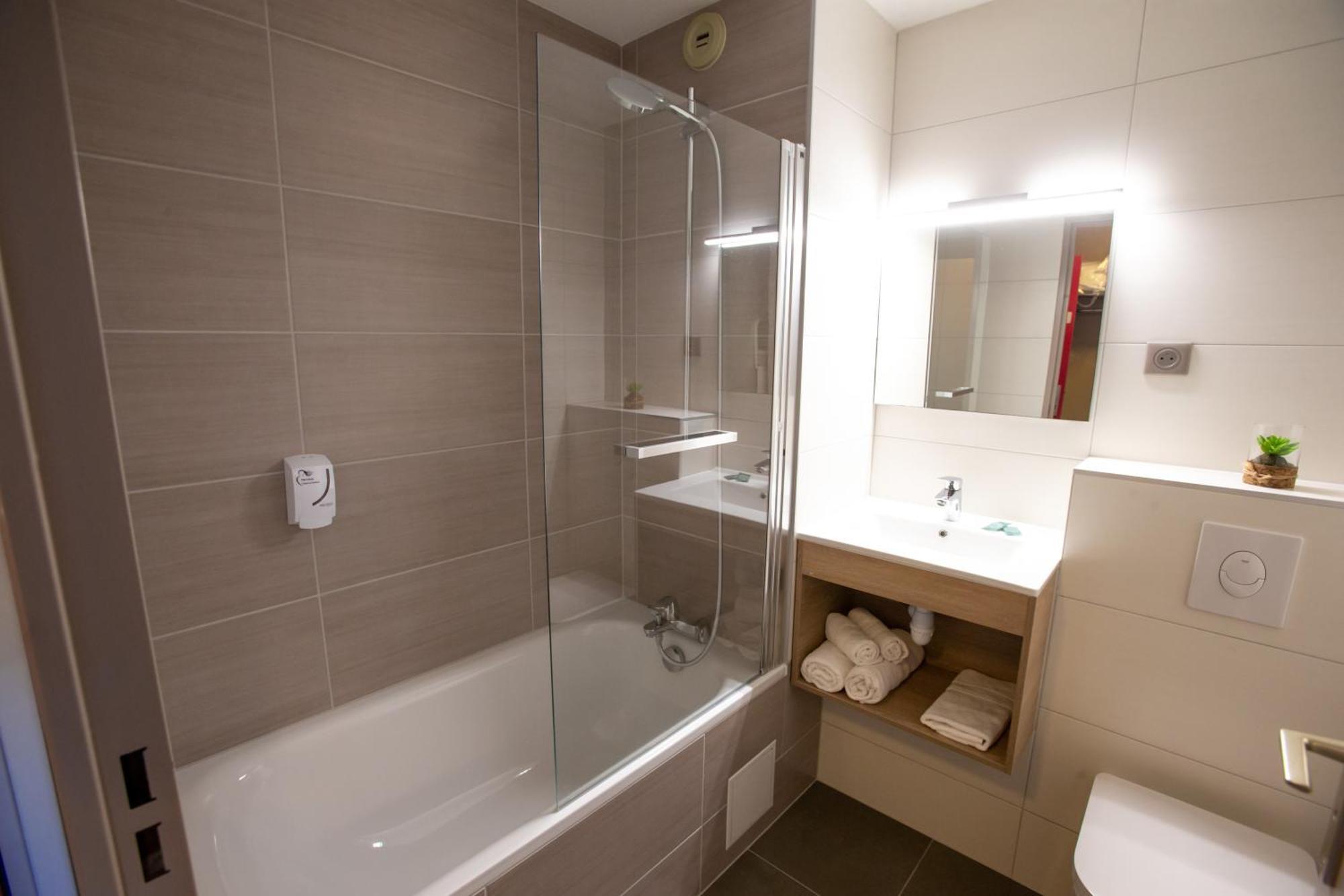 Hotel Ecluse 34 سْتابورْ المظهر الخارجي الصورة